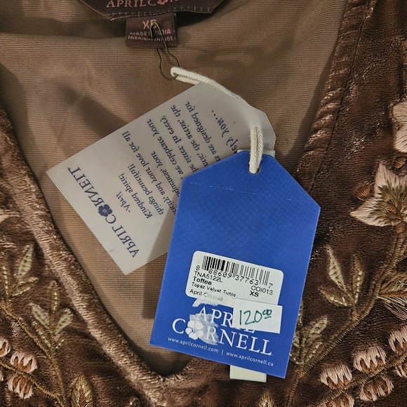 April Cornell, Velvet Toffee Tunic Top. - Picture 9 of 11